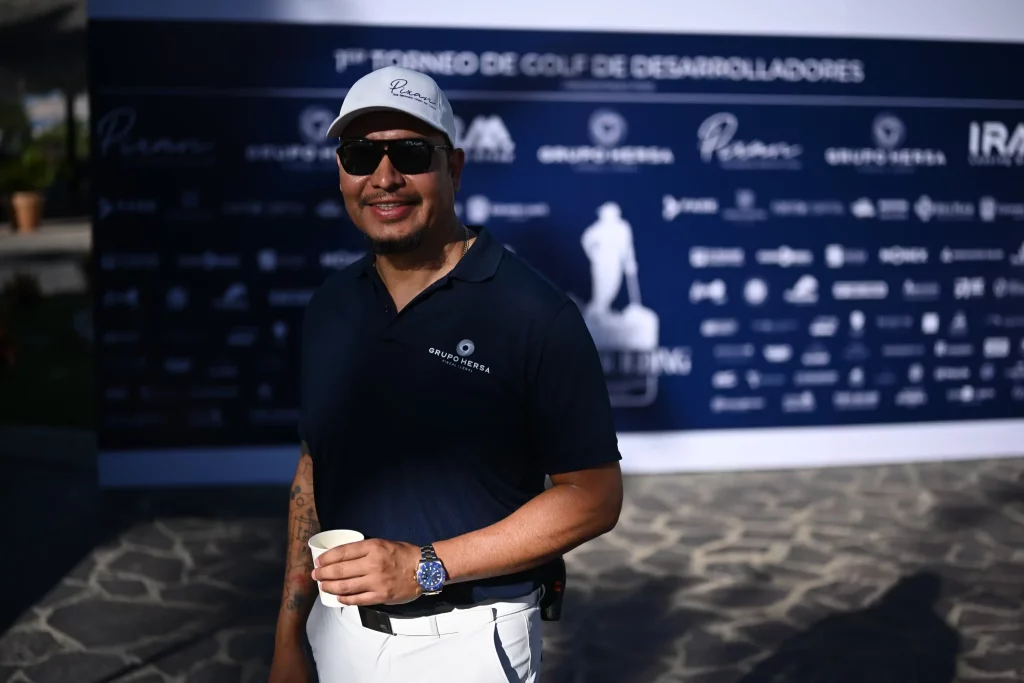 Torneo de Golf Land & Building